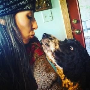 Meet your Posher, Hillary